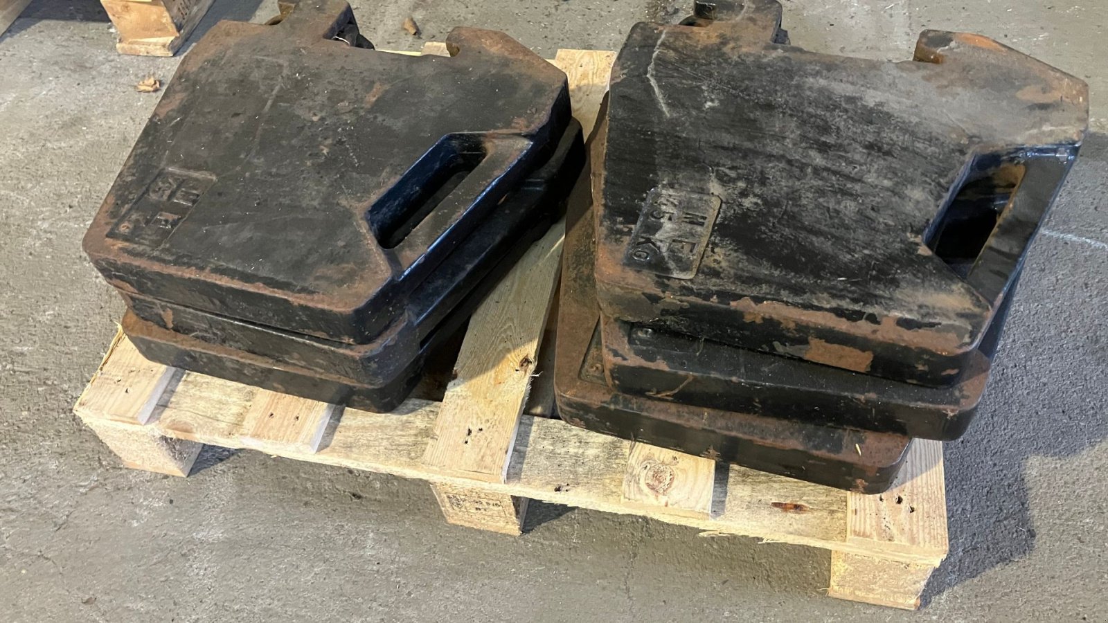 Frontgewicht типа Massey Ferguson frontvægt 45kg, Gebrauchtmaschine в Grindsted (Фотография 1)