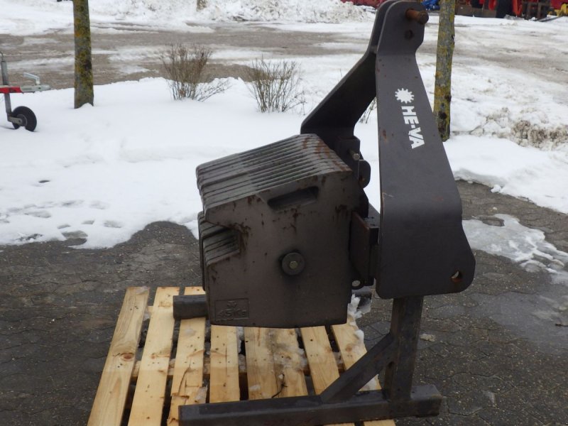 Frontgewicht des Typs Massey Ferguson frontvægt, Gebrauchtmaschine in Ringsted