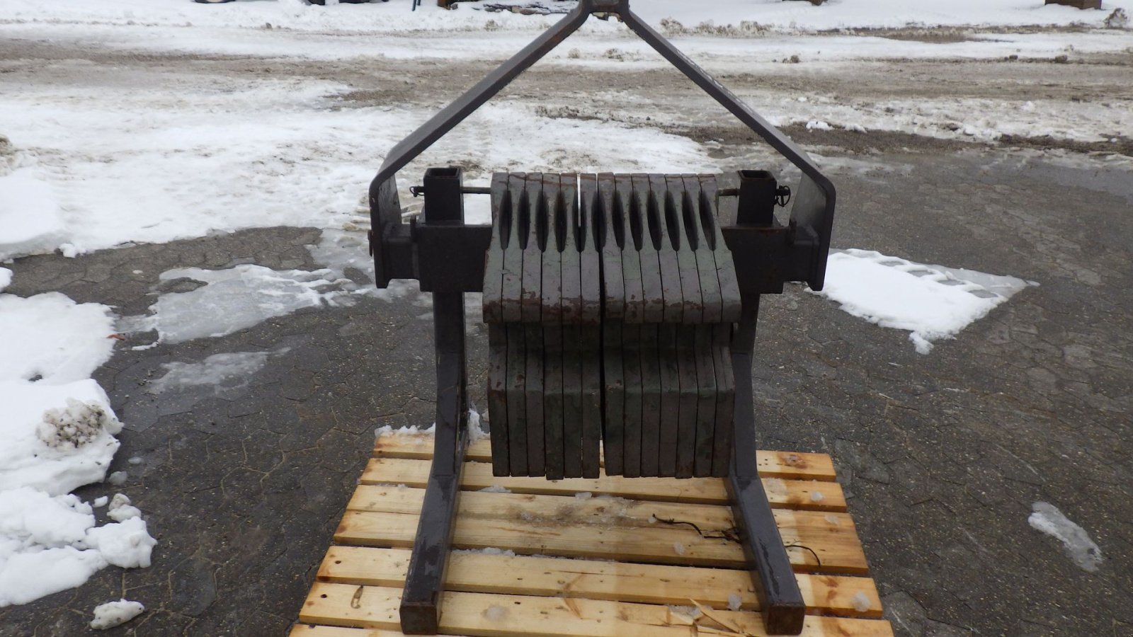 Frontgewicht des Typs Massey Ferguson frontvægt, Gebrauchtmaschine in Ringsted (Bild 4)