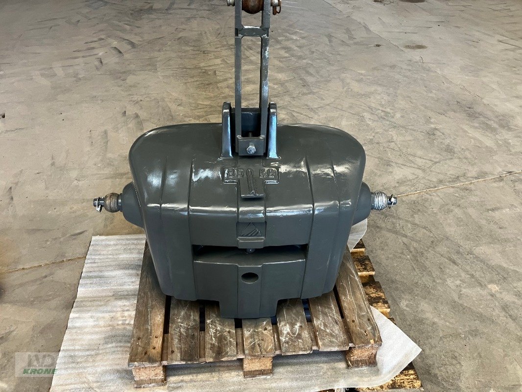 Frontgewicht za tip Massey Ferguson MF 850 kg, Gebrauchtmaschine u Schwerin (Slika 1)