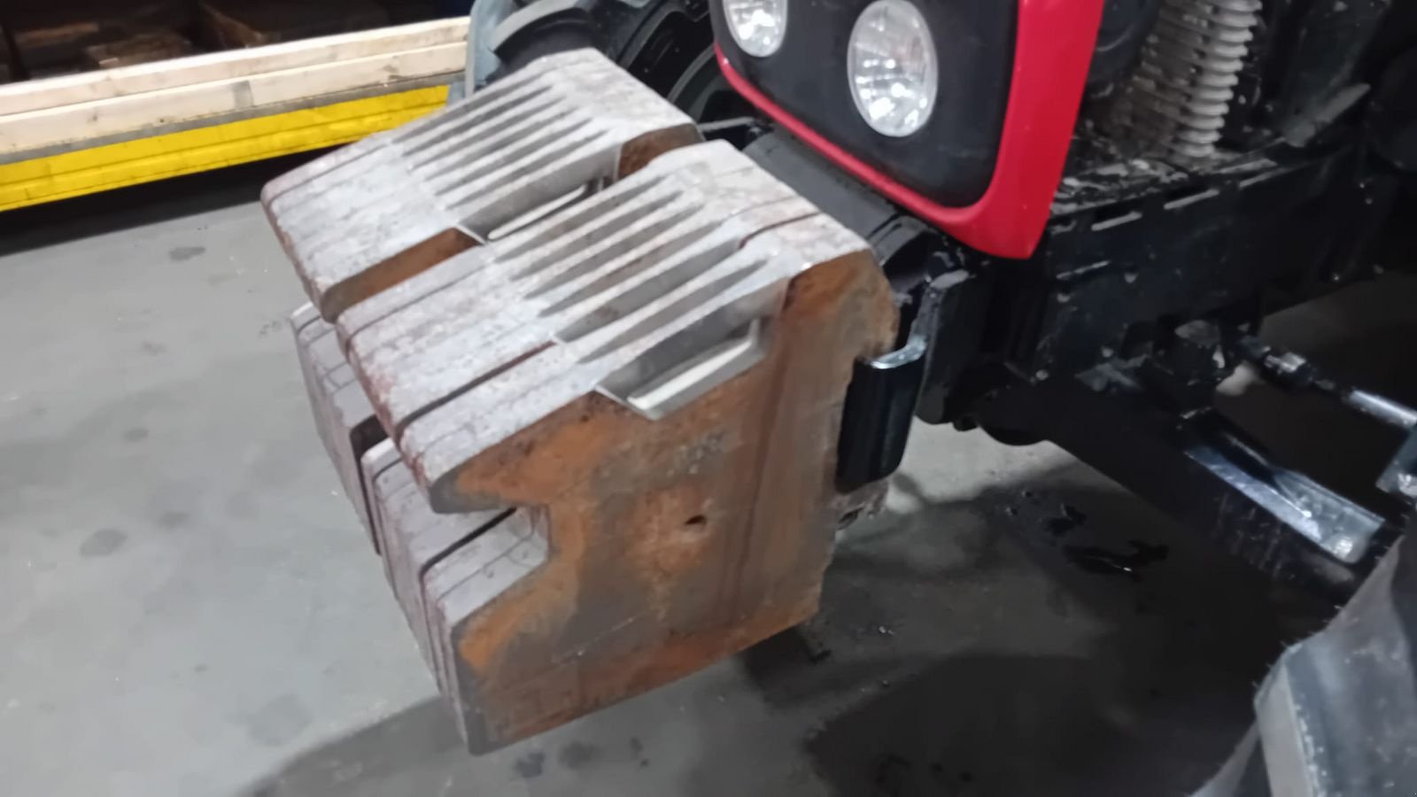 Frontgewicht typu Massey Ferguson MF Frontgewicht 45kg, Gebrauchtmaschine v NATTERNBACH (Obrázek 6)