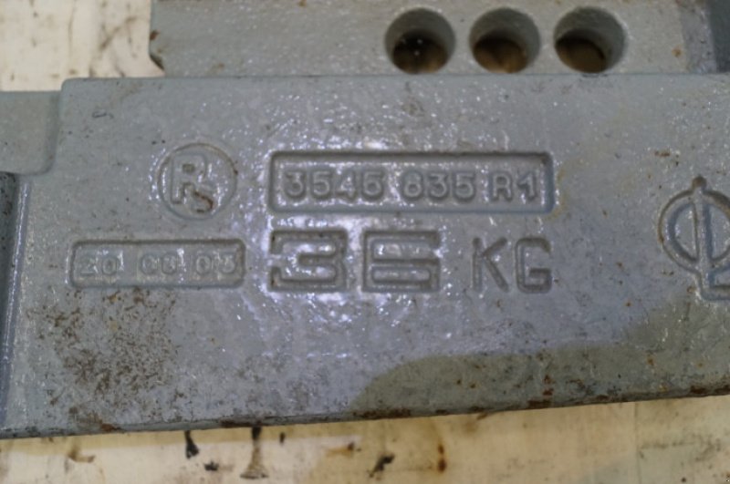 Frontgewicht tipa McCormick Frontvægt, Gebrauchtmaschine u Hemmet (Slika 4)