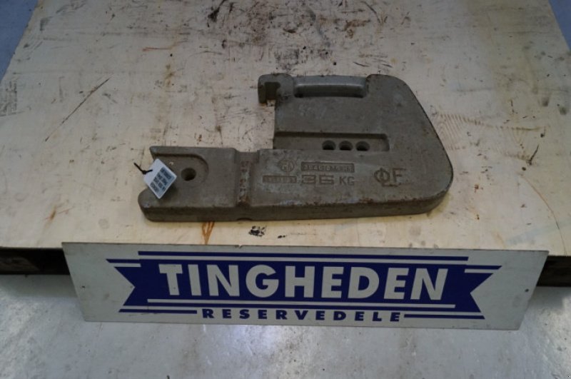 Frontgewicht типа McCormick Frontvægt, Gebrauchtmaschine в Hemmet (Фотография 1)