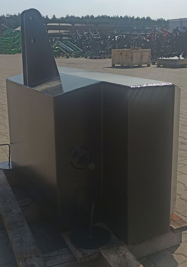 Frontgewicht des Typs Metal-Technik Ballast / ballast, Neumaschine in Michałowo (Bild 4)