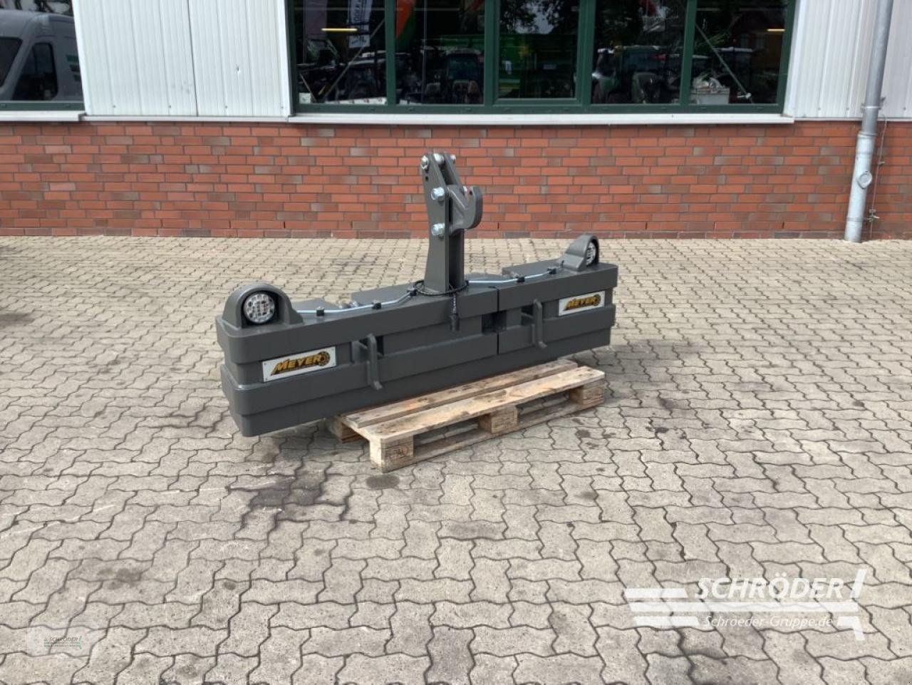 Frontgewicht des Typs Meyer-Lohne KB 190 - 1900 KG, Gebrauchtmaschine in Völkersen (Bild 1)