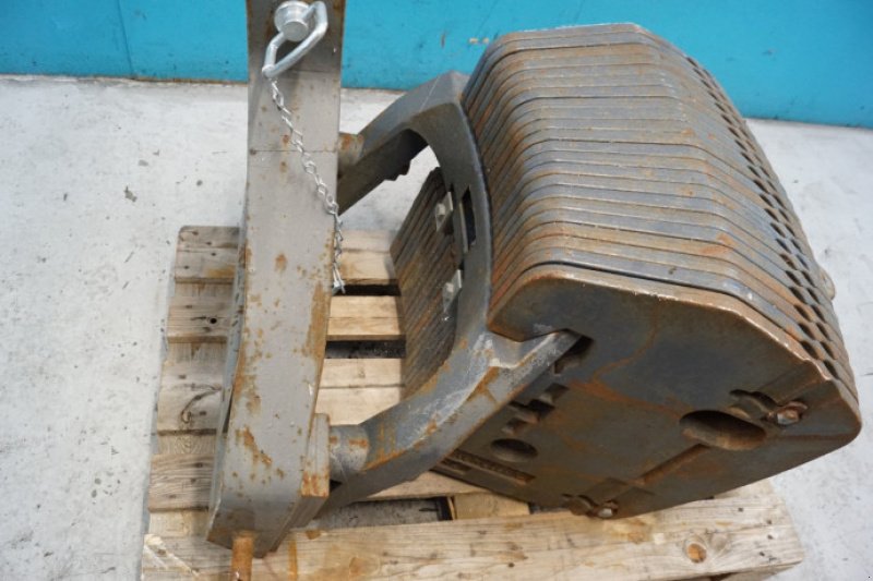 Frontgewicht des Typs New Holland 8770, Gebrauchtmaschine in Hemmet (Bild 3)