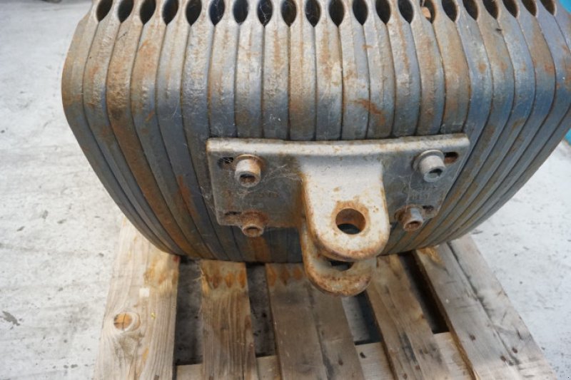 Frontgewicht des Typs New Holland 8770, Gebrauchtmaschine in Hemmet (Bild 9)