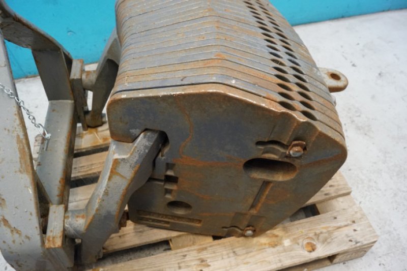 Frontgewicht des Typs New Holland 8770, Gebrauchtmaschine in Hemmet (Bild 4)