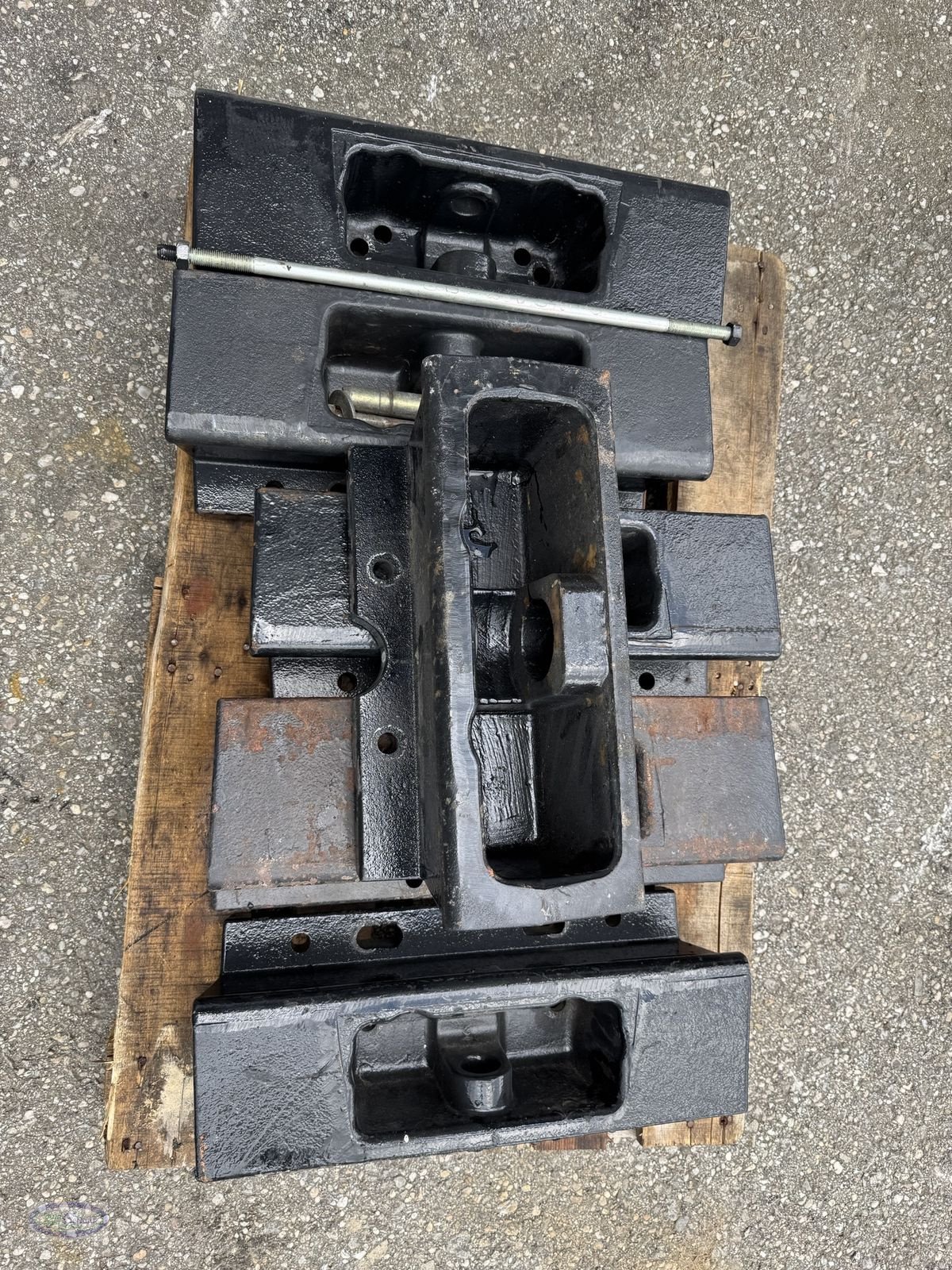 Frontgewicht of the type New Holland Frontgewichtsträger, Gebrauchtmaschine in Münzkirchen (Picture 1)