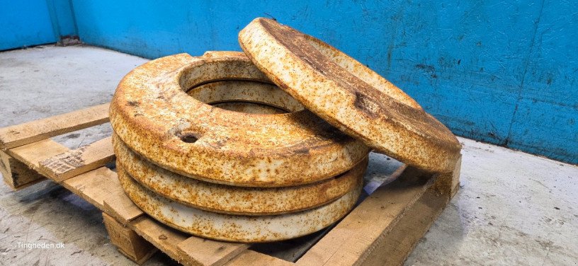 Frontgewicht des Typs New Holland T5050, Gebrauchtmaschine in Hemmet (Bild 4)