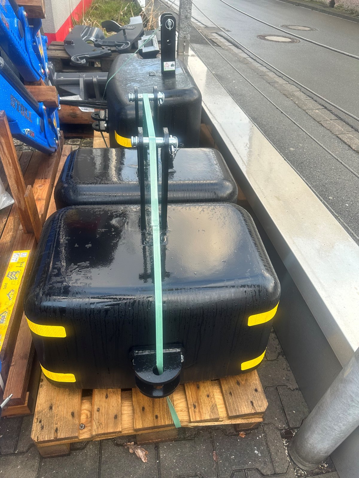 Frontgewicht typu Pateer 400-1200, Neumaschine v Schwabach (Obrázek 1)