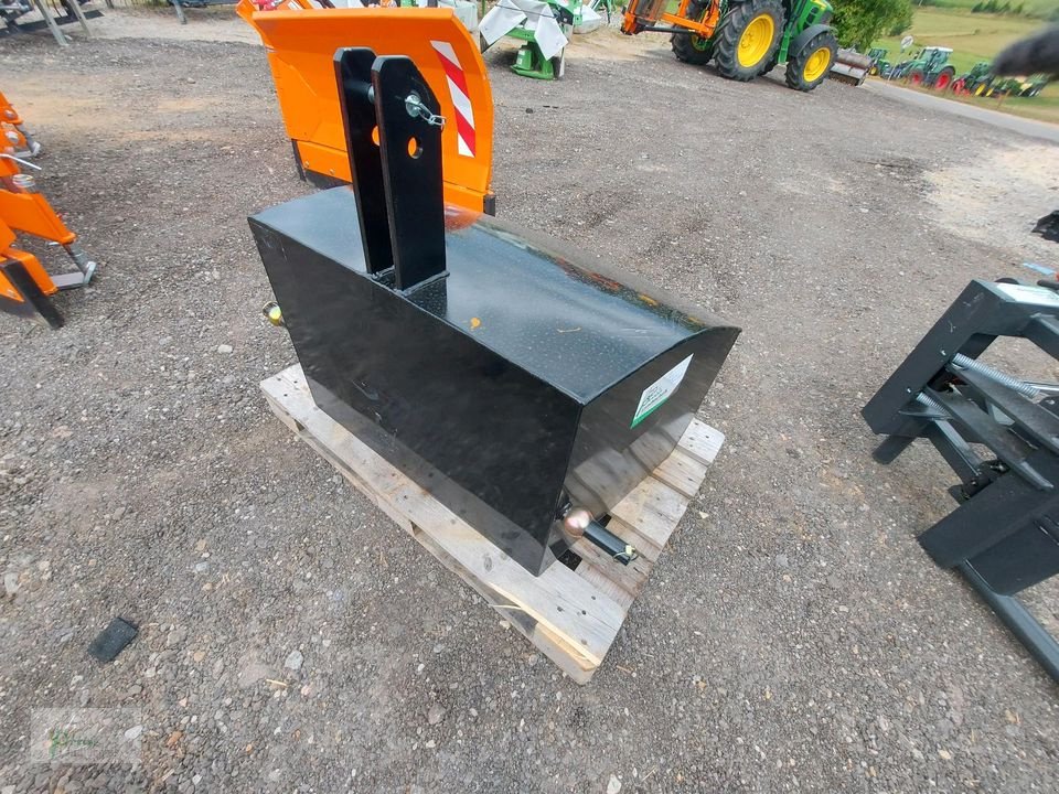 Frontgewicht des Typs PreissTec Gewicht mit Dreipunktaufnahme, Neumaschine in Bad Kötzting (Bild 4)