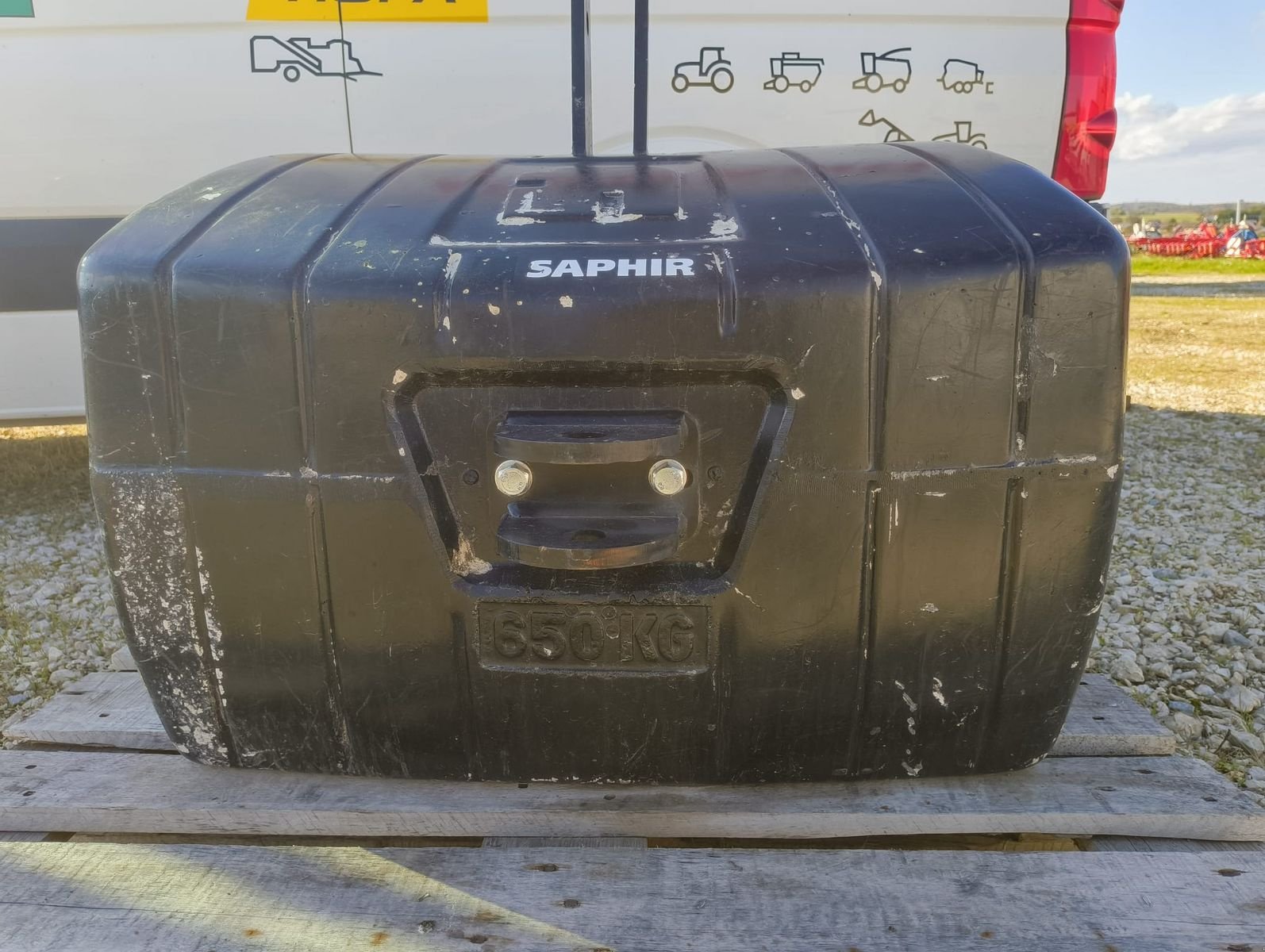 Frontgewicht des Typs Saphir Frontgewicht 650kg, Gebrauchtmaschine in Harmannsdorf-Rückersdorf (Bild 1)