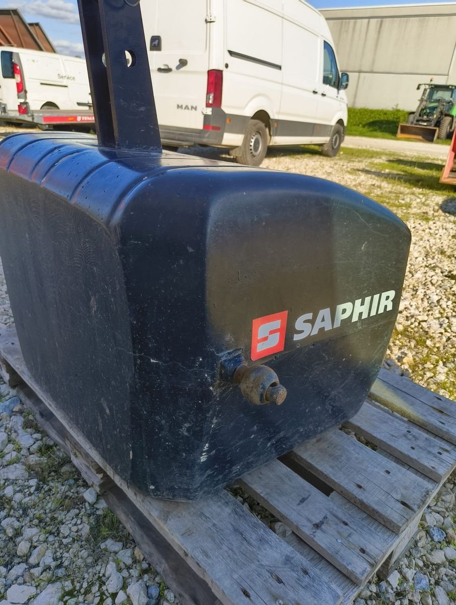 Frontgewicht des Typs Saphir Frontgewicht 650kg, Gebrauchtmaschine in Harmannsdorf-Rückersdorf (Bild 7)