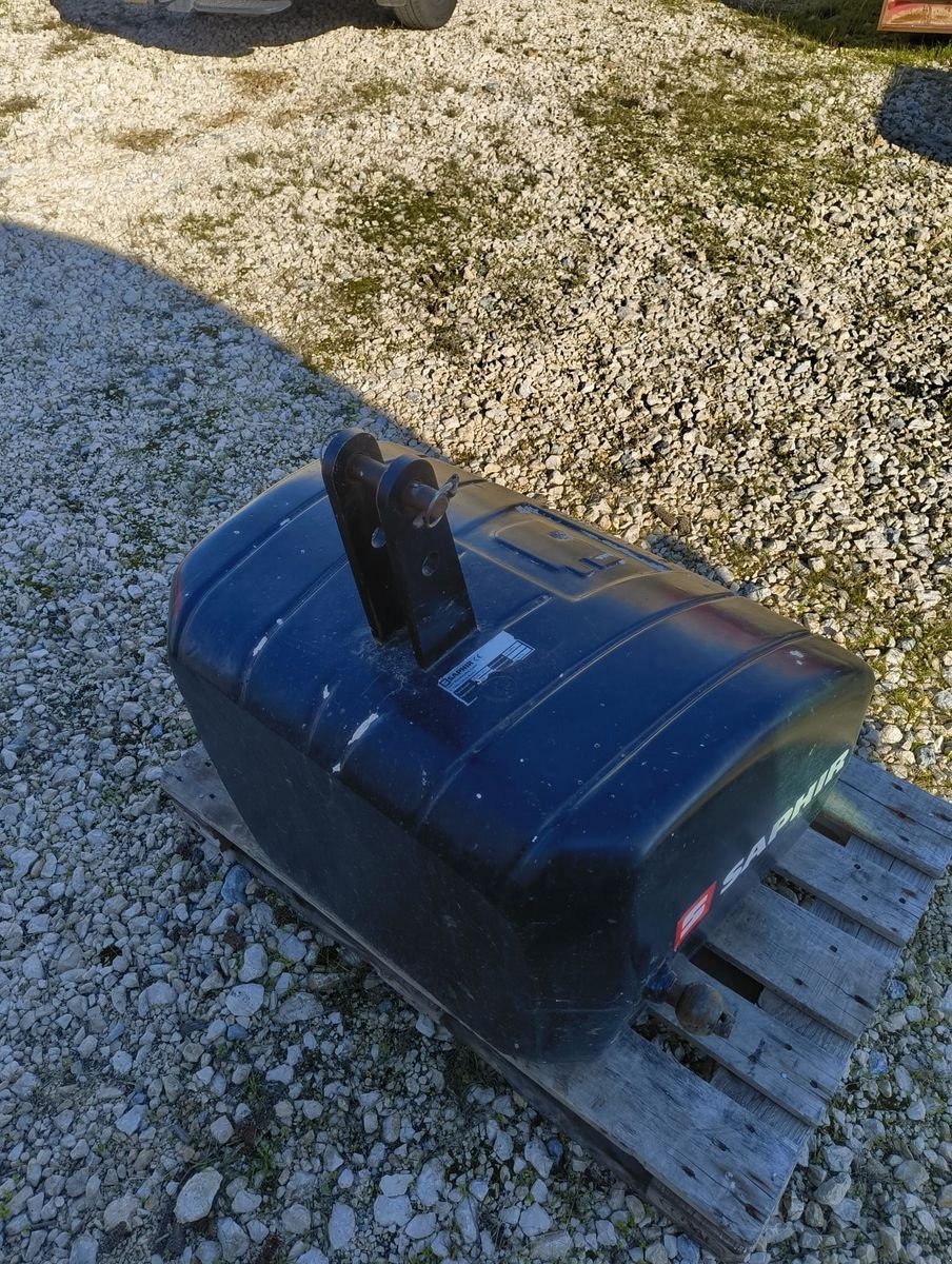 Frontgewicht des Typs Saphir Frontgewicht 650kg, Gebrauchtmaschine in Harmannsdorf-Rückersdorf (Bild 4)