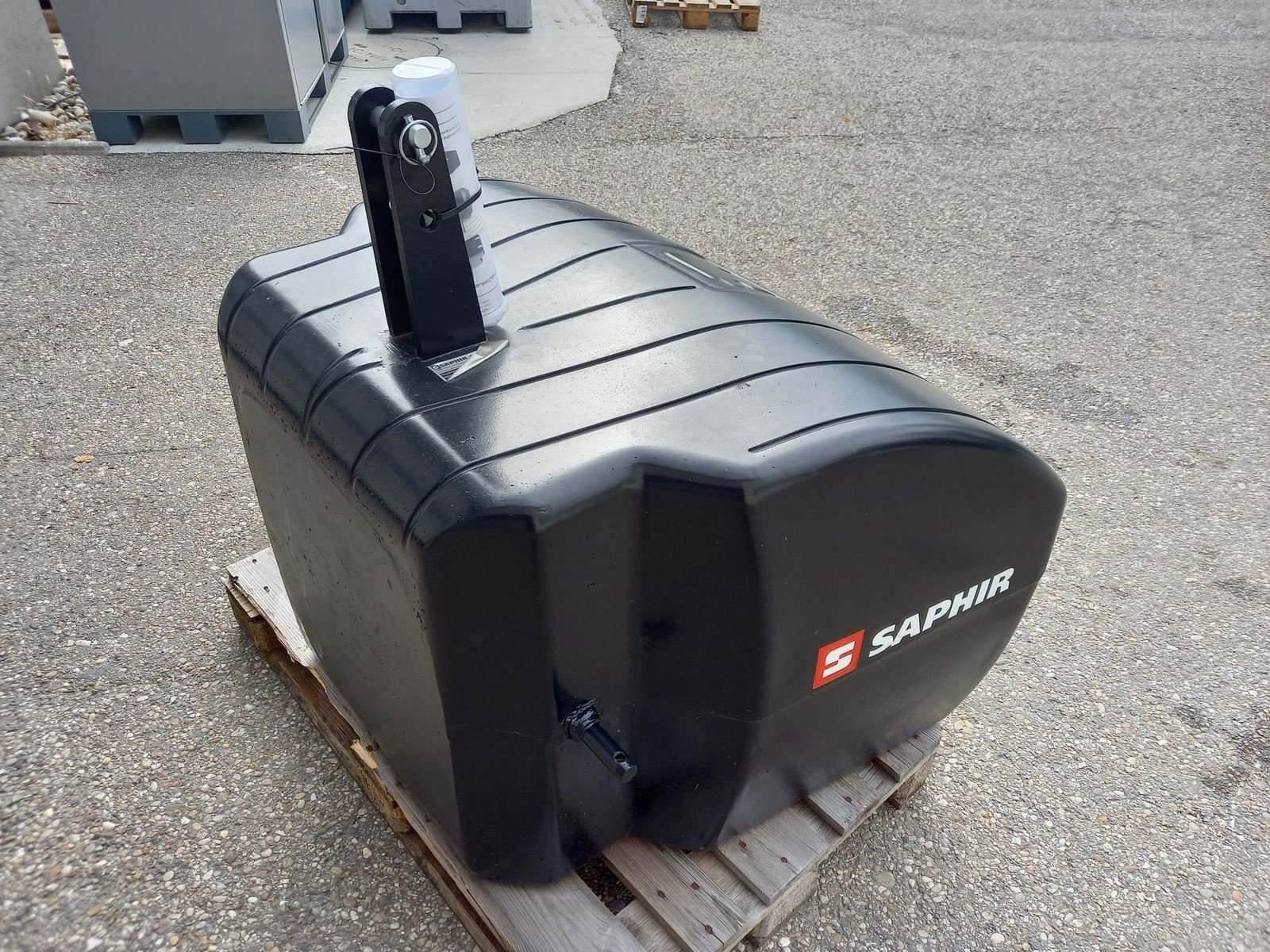 Frontgewicht des Typs Saphir Stahlbetongewicht 1500kg, Gebrauchtmaschine in Harmannsdorf-Rückersdorf (Bild 4)