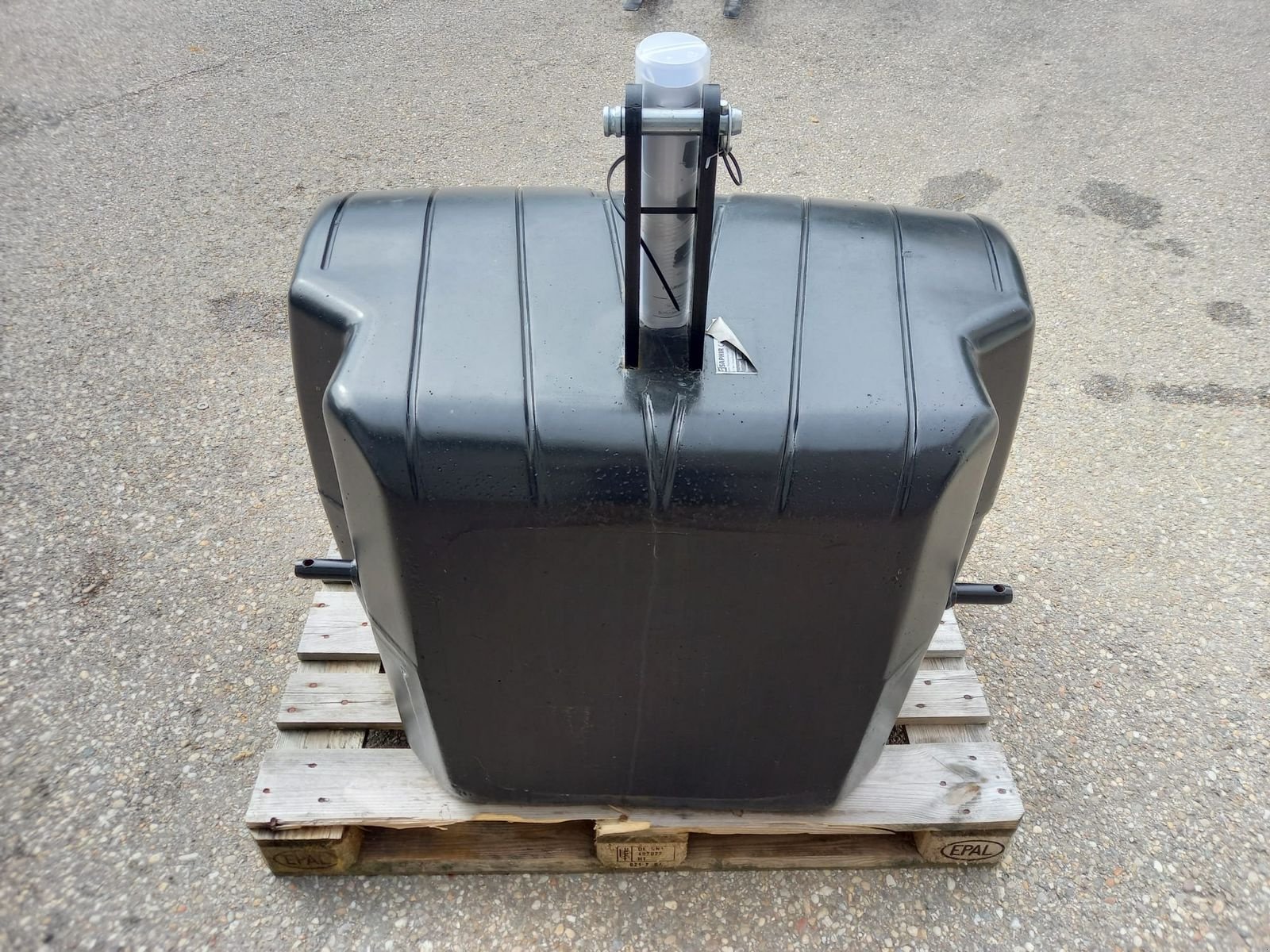 Frontgewicht des Typs Saphir Stahlbetongewicht 1500kg, Gebrauchtmaschine in Harmannsdorf-Rückersdorf (Bild 3)