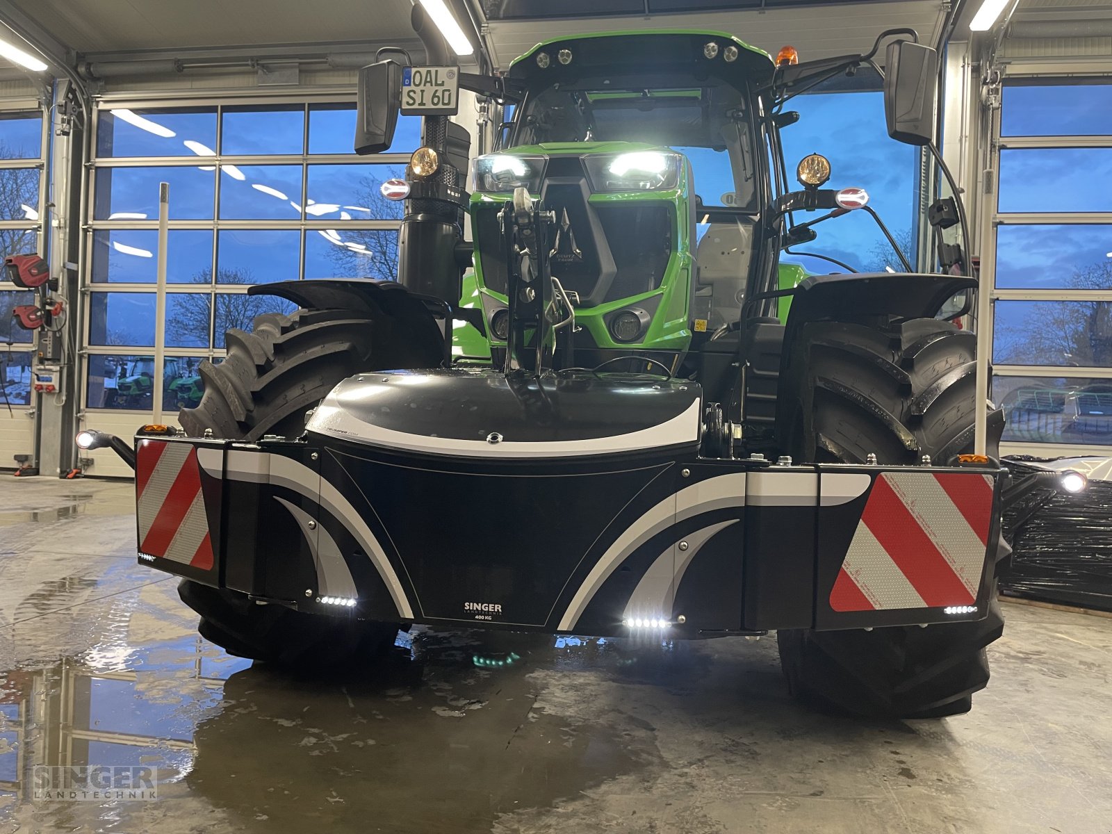 Frontgewicht des Typs Singer Bumper, Neumaschine in Ebenhofen (Bild 1)