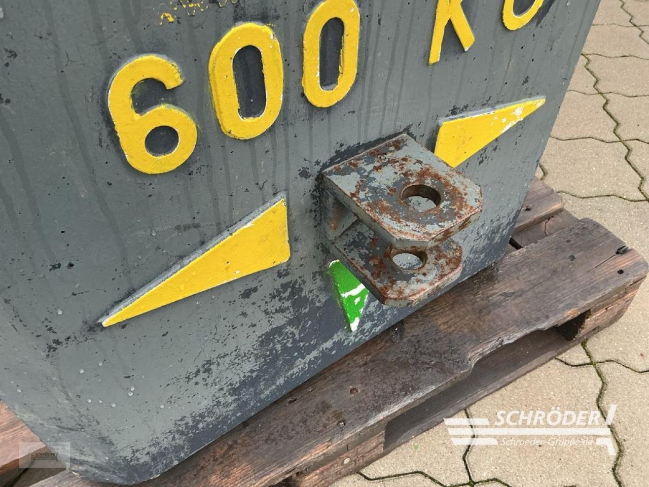 Frontgewicht of the type Sonstige 600 KG STAHLBETON FRONTGEWICHT, Gebrauchtmaschine in Hemmoor (Picture 2)