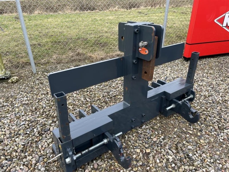 Frontgewicht of the type Sonstige 750 kg Mulighed for ekstra 1.600 kg vægt - Totalvægt=2.350 kg, Gebrauchtmaschine in Sakskøbing (Picture 1)