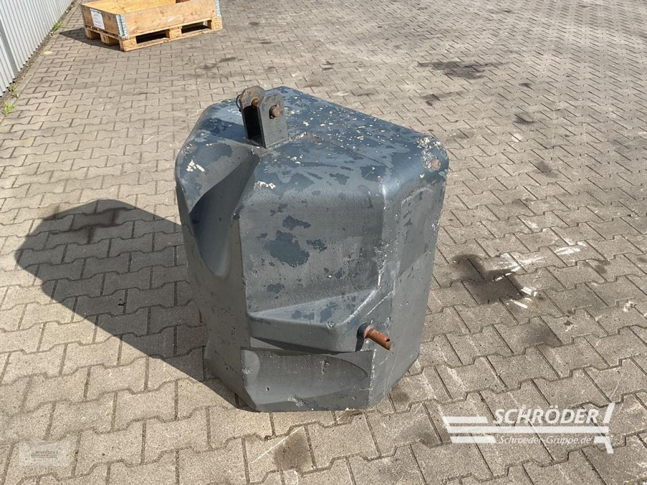 Frontgewicht tip Sonstige 800 KG STAHLBETON, Gebrauchtmaschine in Wildeshausen (Poză 3)