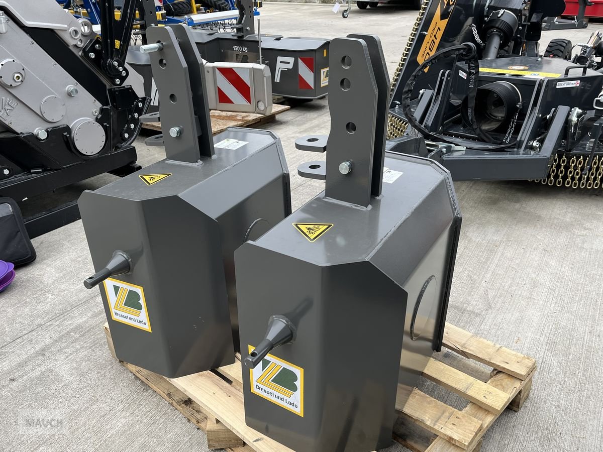 Frontgewicht of the type Sonstige Bressel & Lade Frontgewicht S, Neumaschine in Burgkirchen (Picture 2)