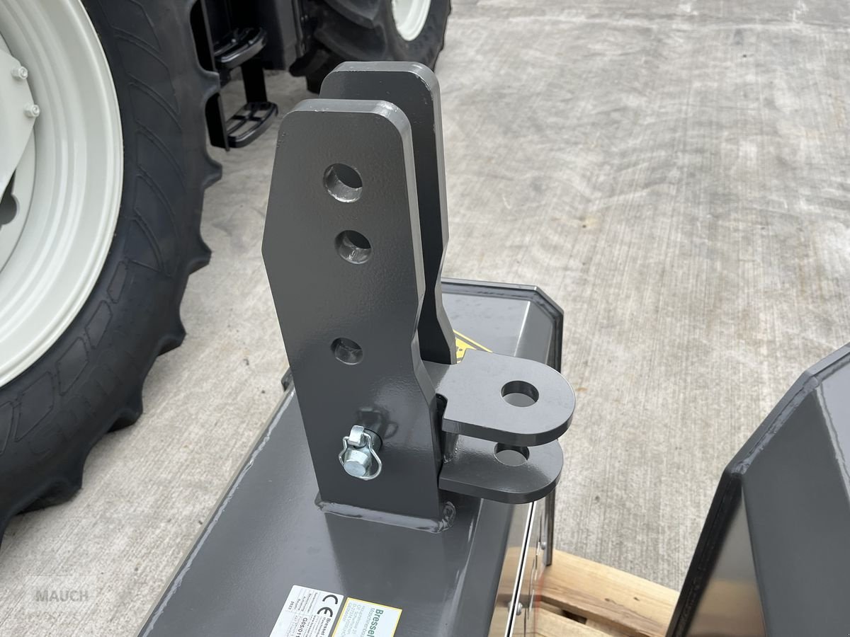 Frontgewicht of the type Sonstige Bressel & Lade Frontgewicht S, Neumaschine in Burgkirchen (Picture 3)