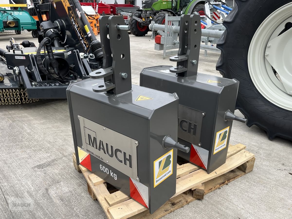 Frontgewicht of the type Sonstige Bressel & Lade Frontgewicht S, Neumaschine in Burgkirchen (Picture 9)