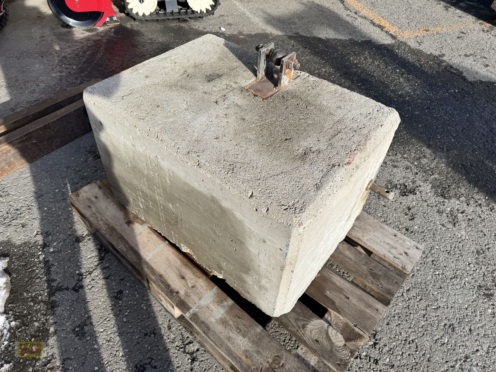 Frontgewicht типа Sonstige Eigenbau Betongewicht ca. 550kg Dreipunkt, Gebrauchtmaschine в Kötschach (Фотография 9)