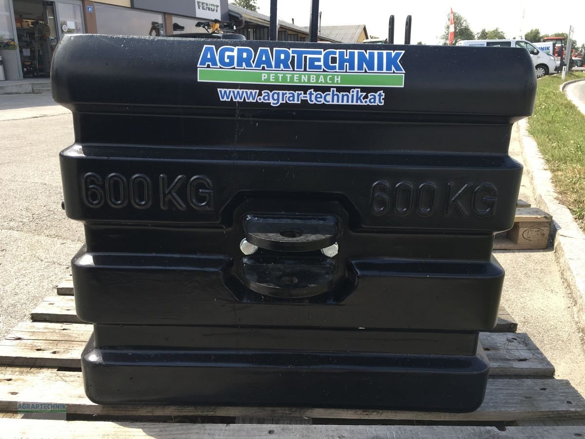Frontgewicht van het type Sonstige Front Betongewicht, Neumaschine in Pettenbach (Foto 4)