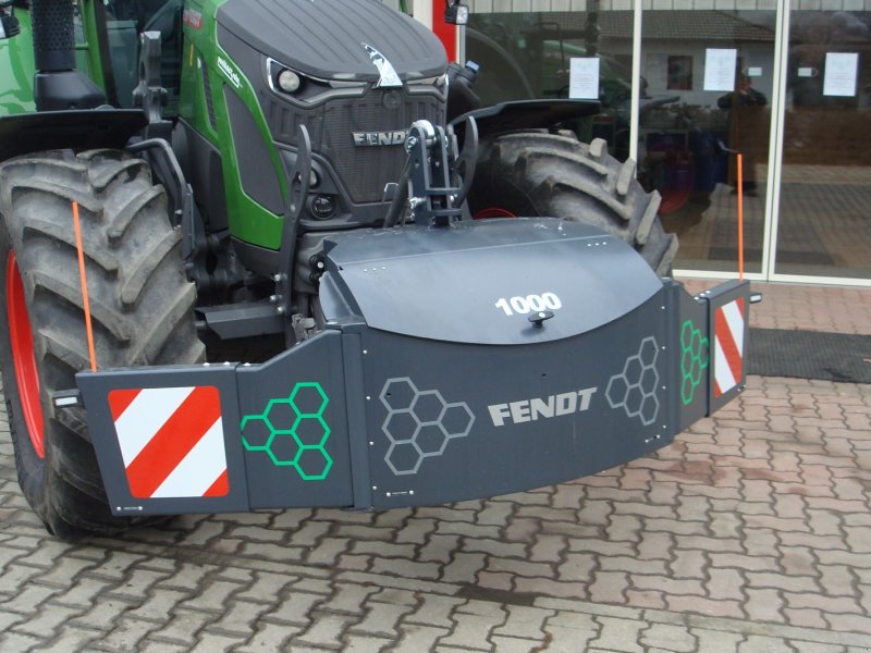 Frontgewicht of the type Sonstige Frontgewicht 1000 kg mit Stoßstange und Werkzeug, Neumaschine in Judenburg