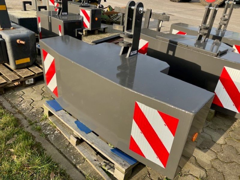 Frontgewicht des Typs Sonstige Frontgewicht 1250 Kg Grau, Gebrauchtmaschine in Preetz (Bild 1)