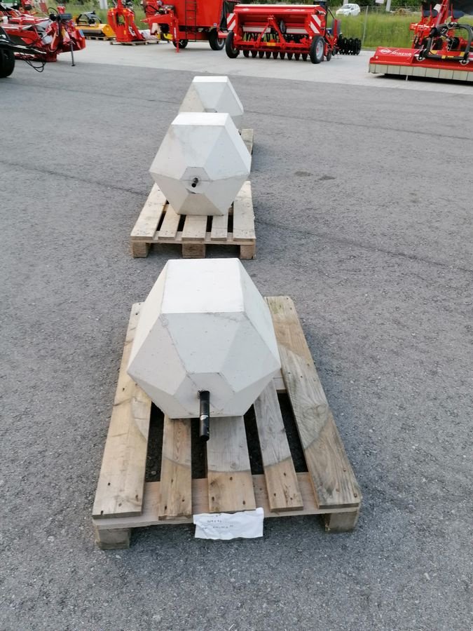 Frontgewicht tip Sonstige Frontgewicht 440kg/300kg/210kg, Gebrauchtmaschine in Saxen (Poză 5)