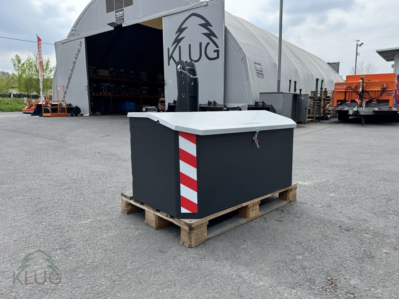 Frontgewicht типа Sonstige Frontgewicht BOX Transportkiste, Neumaschine в Pirching am Traubenberg (Фотография 8)