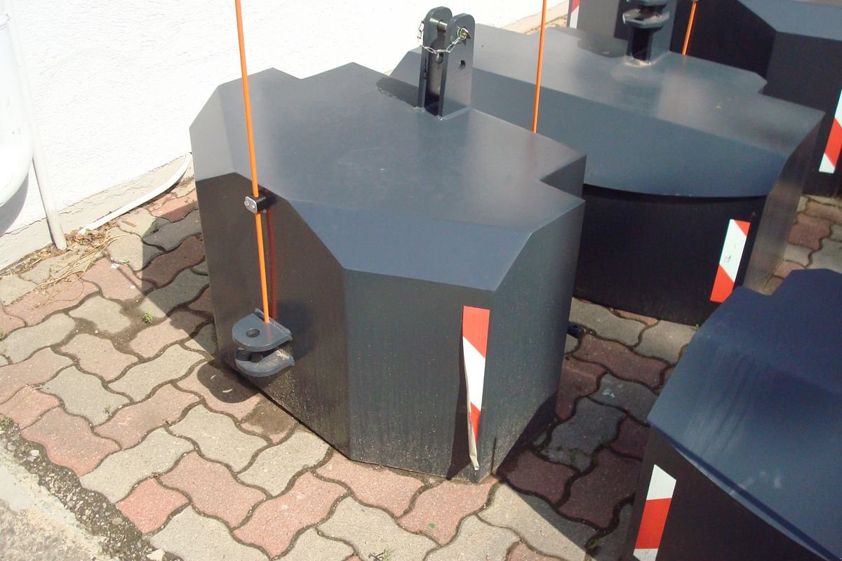 Frontgewicht des Typs Sonstige Frontgewicht verschiedene Größen ab 450 kg, Neumaschine in Judenburg (Bild 4)