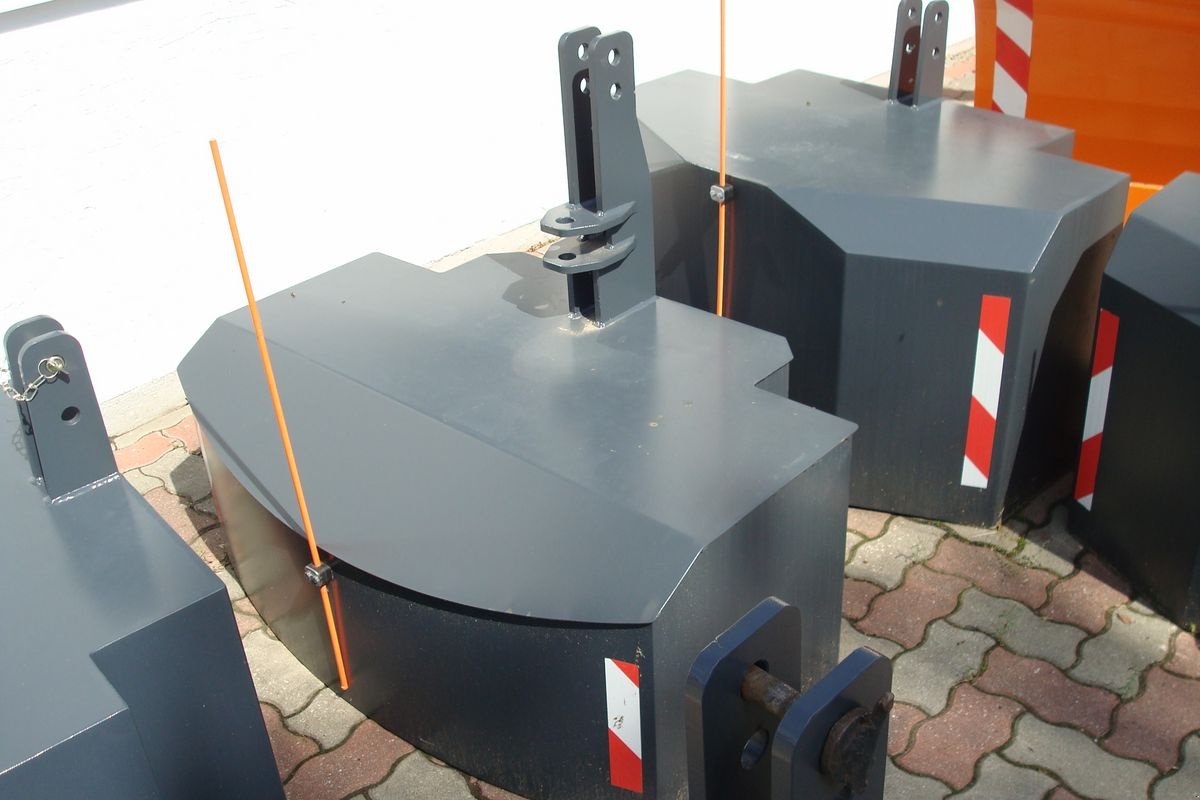 Frontgewicht des Typs Sonstige Frontgewicht verschiedene Größen ab 450 kg, Neumaschine in Judenburg (Bild 9)