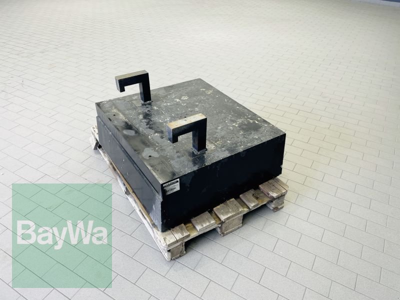 Sonstige GEWICHT 500 KG UNTERFLUR, Gebrauchtmaschine, Rok výroby: 2017 (Obrázok 4) Frontgewicht typu Sonstige GEWICHT 500 KG UNTERFLUR, Gebrauchtmaschine v Manching (Obrázok 4)