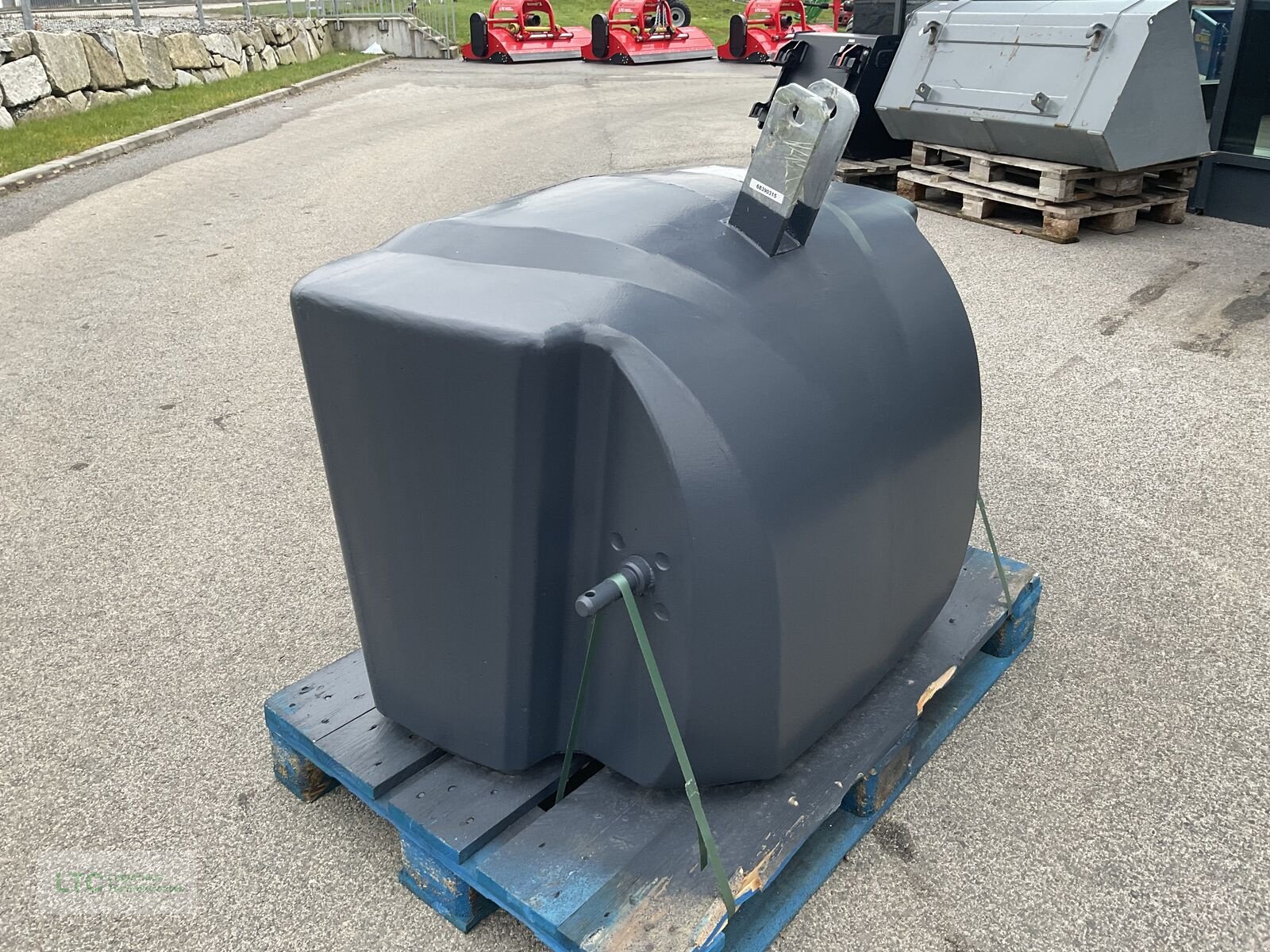 Frontgewicht des Typs Sonstige GMC 1000 KG Stahlbetongewicht, Neumaschine in Redlham (Bild 4)