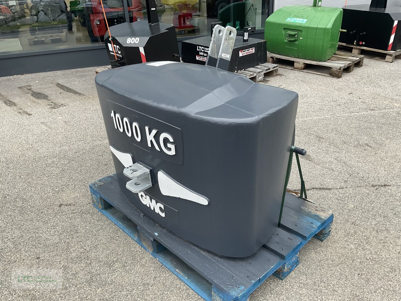 Frontgewicht des Typs Sonstige GMC 1000 KG Stahlbetongewicht, Neumaschine in Redlham (Bild 1)