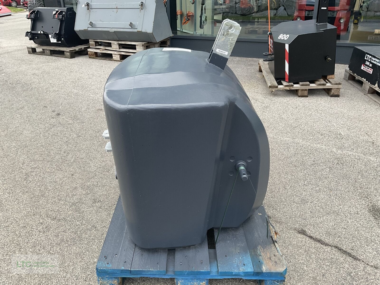 Frontgewicht des Typs Sonstige GMC 1000 KG Stahlbetongewicht, Neumaschine in Redlham (Bild 9)