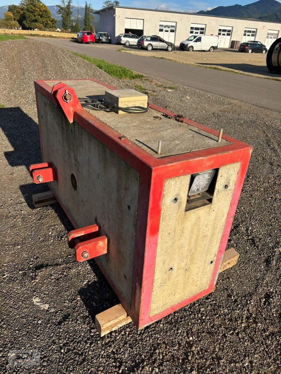 Frontgewicht типа Sonstige Heckgewicht Eigenbau 1700 KG, Gebrauchtmaschine в St. Marein (Фотография 4)
