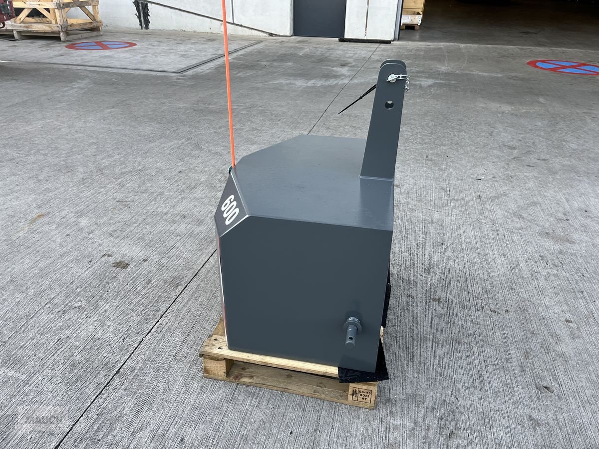 Frontgewicht des Typs Sonstige Mauch Frontgewicht 600kg, Vorführmaschine in Burgkirchen (Bild 3)