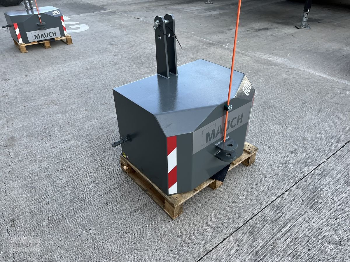 Frontgewicht des Typs Sonstige Mauch Frontgewicht 600kg, Vorführmaschine in Burgkirchen (Bild 6)