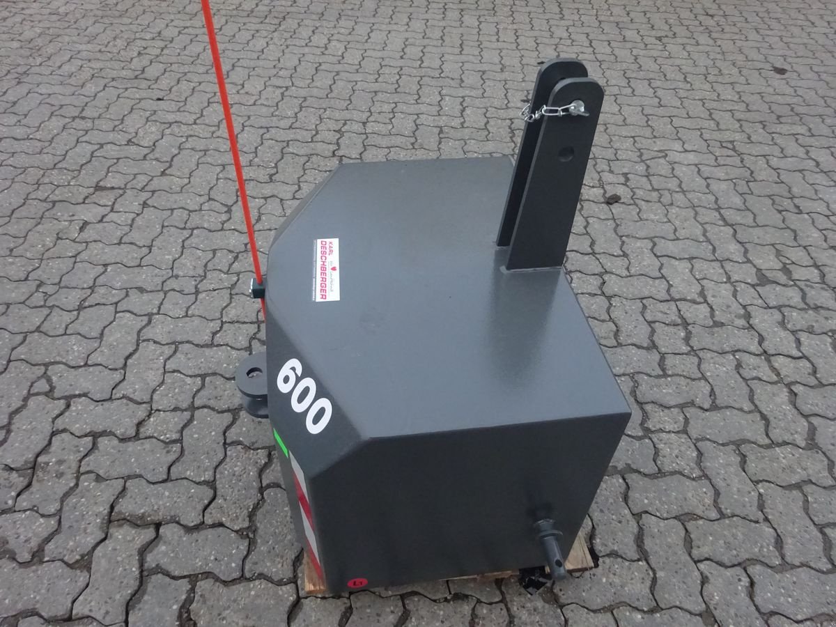 Frontgewicht des Typs Sonstige Stekro 600 kg Betongewicht, Neumaschine in St. Marienkirchen (Bild 2)
