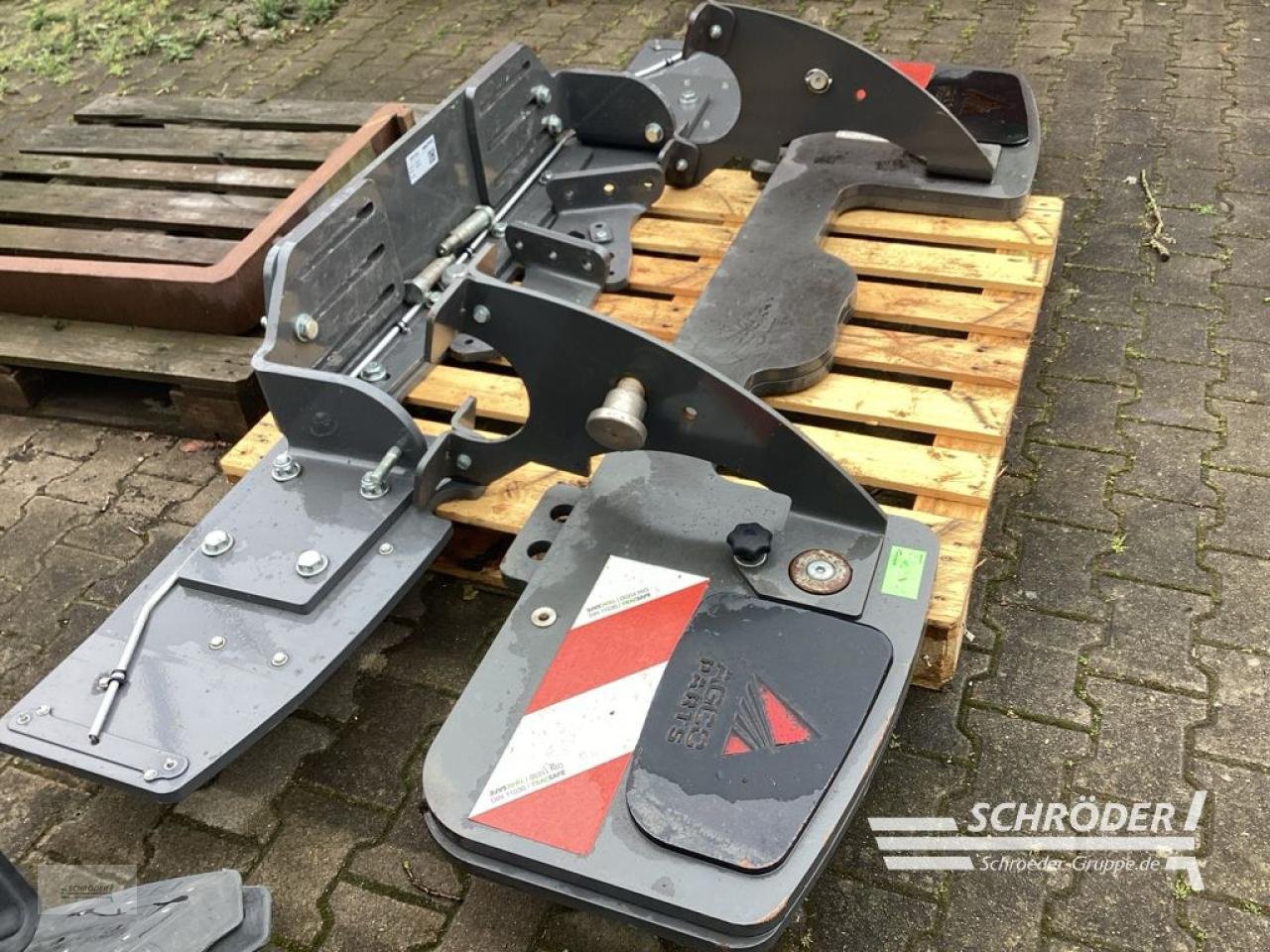Frontgewicht Türe ait Sonstige TRACSAFE FRONTGEWICHT / UNTERFAHRSCHUTZ, Gebrauchtmaschine içinde Lastrup (resim 3)