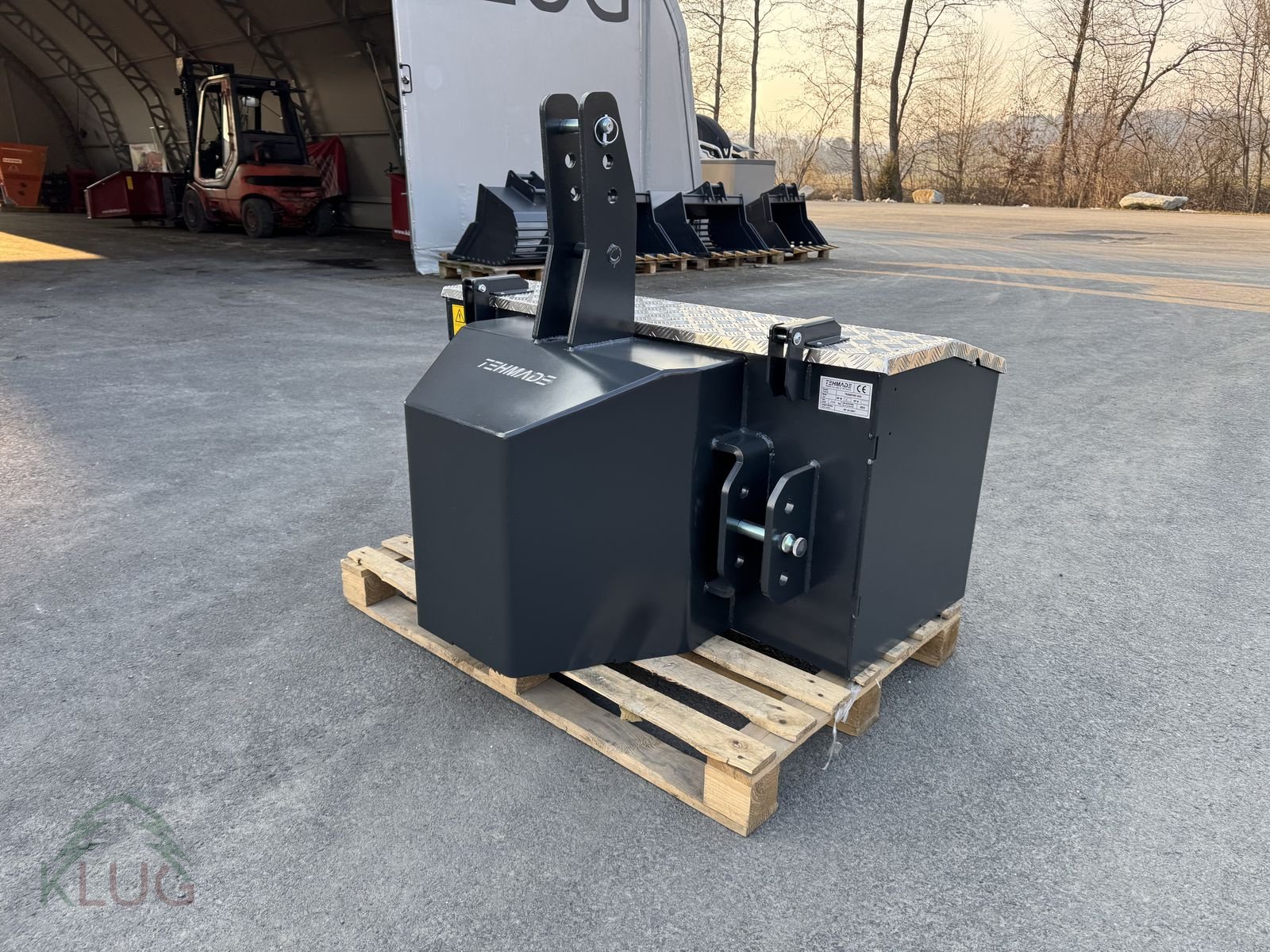 Frontgewicht des Typs Sonstige Transportbox mit integriertem Ballast, Neumaschine in Pirching am Traubenberg (Bild 23)