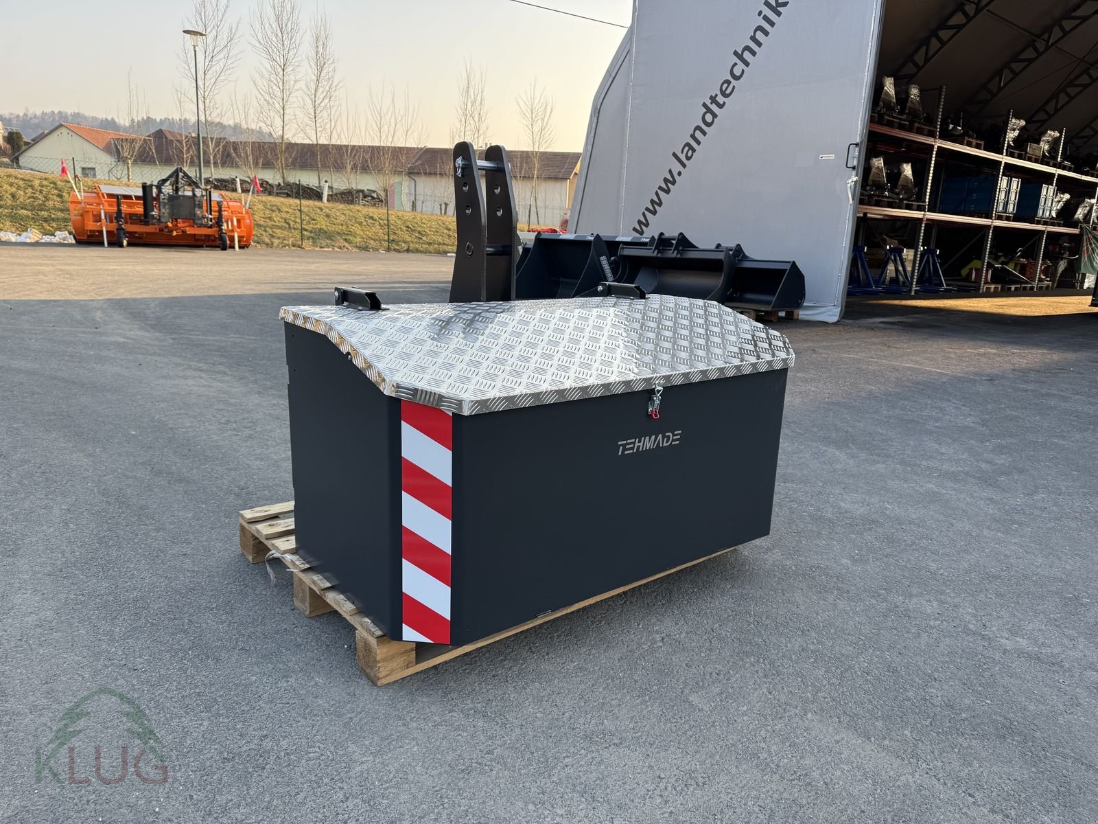 Frontgewicht des Typs Sonstige Transportbox mit integriertem Ballast, Neumaschine in Pirching am Traubenberg (Bild 27)