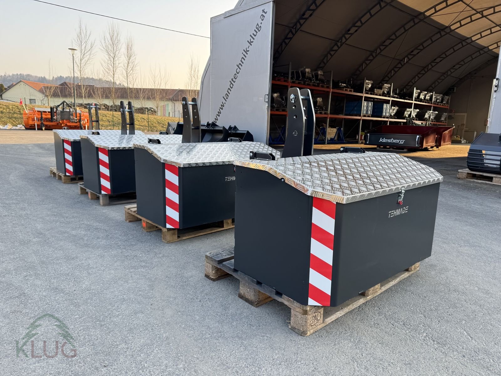 Frontgewicht des Typs Sonstige Transportbox mit integriertem Ballast, Neumaschine in Pirching am Traubenberg (Bild 4)