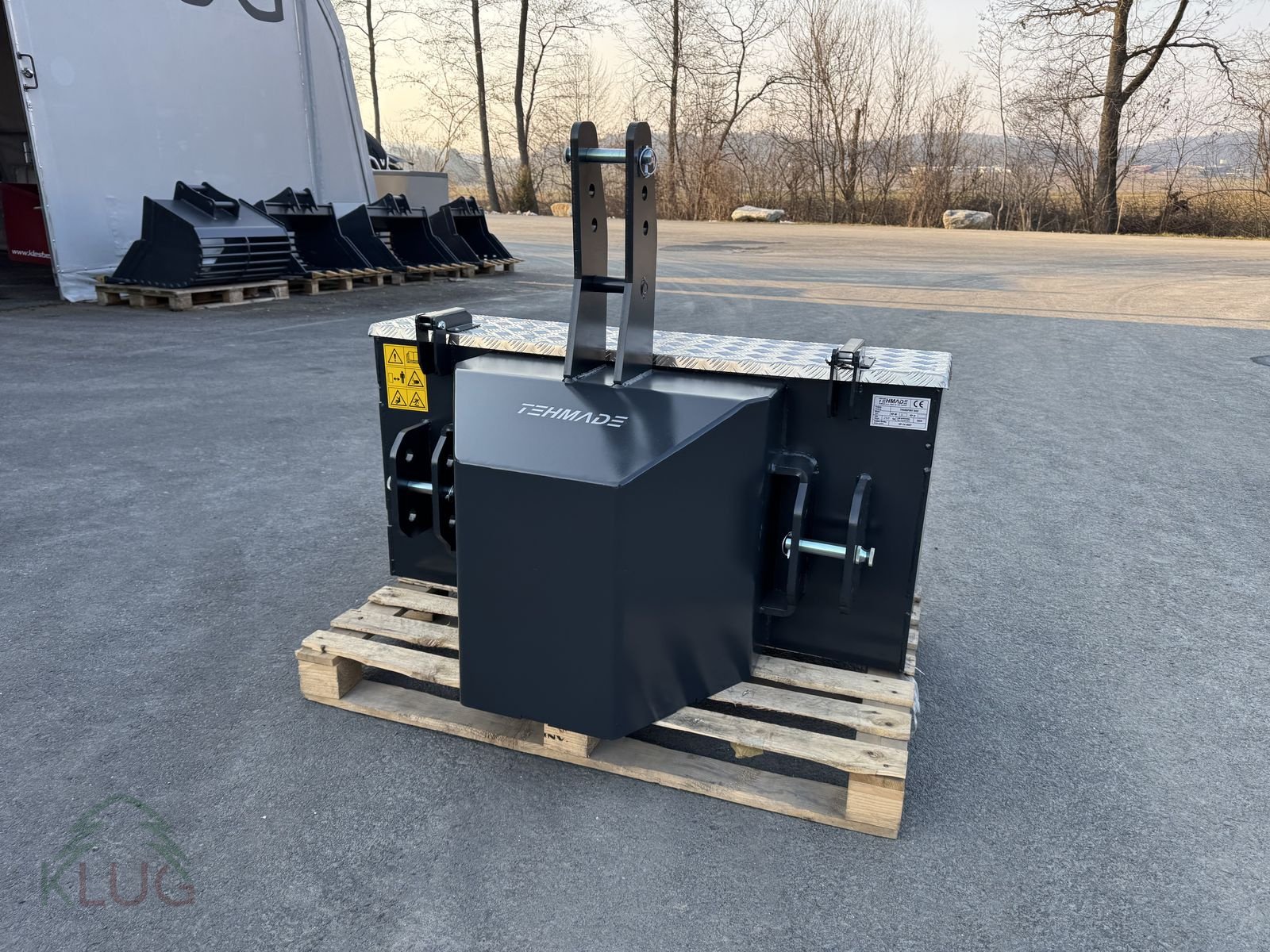 Frontgewicht des Typs Sonstige Transportbox mit integriertem Ballast, Neumaschine in Pirching am Traubenberg (Bild 22)