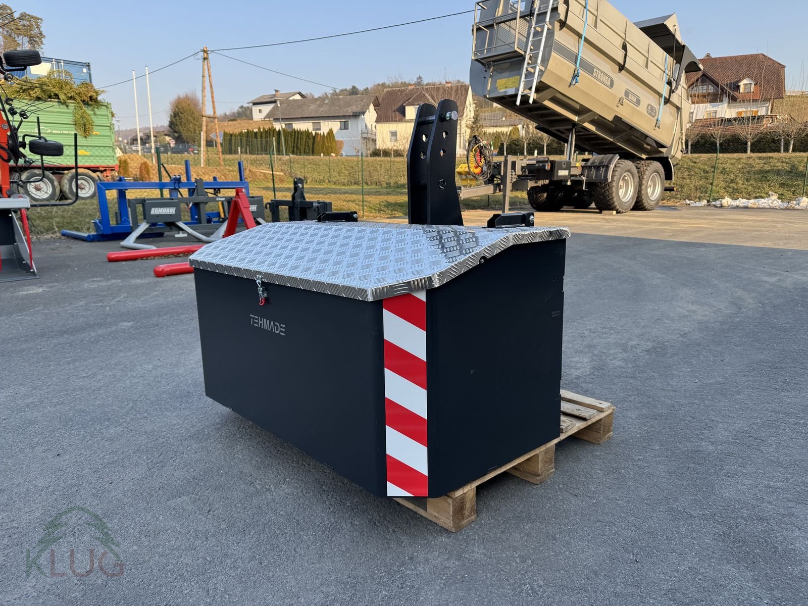 Frontgewicht des Typs Sonstige Transportbox mit integriertem Ballast, Neumaschine in Pirching am Traubenberg (Bild 31)